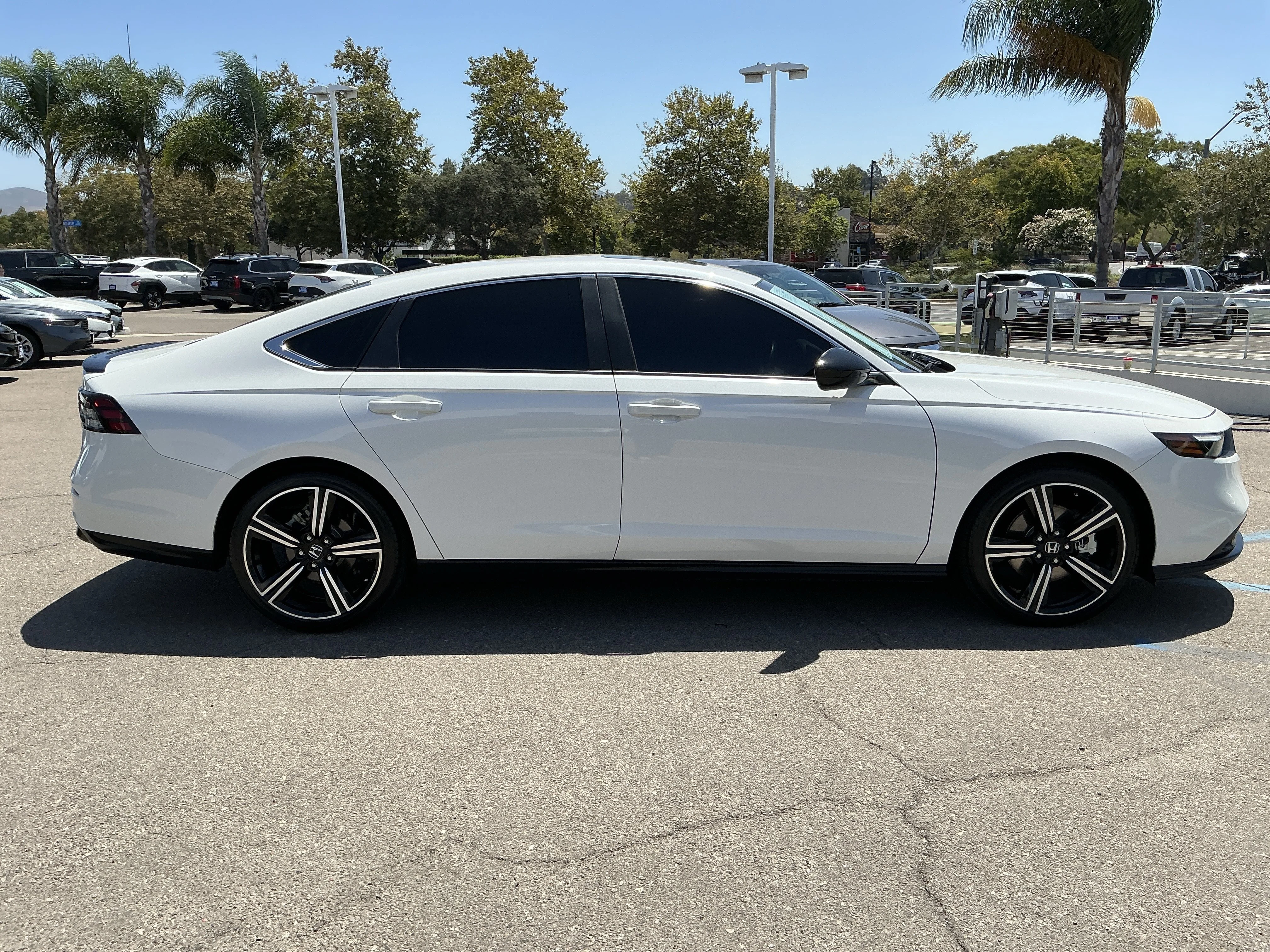 2024 Honda Accord Hybrid Sport - Photo 6