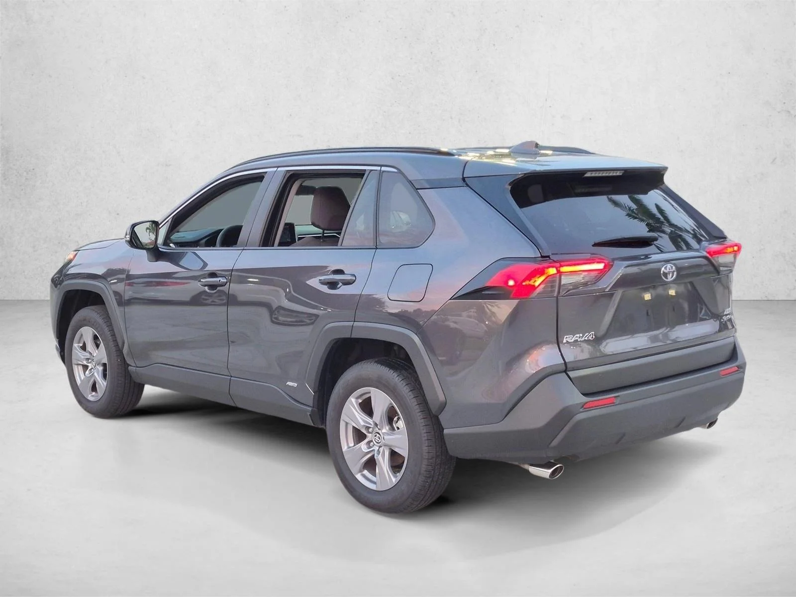 Used 2025 Gray Toyota Hybrid XLE image 7