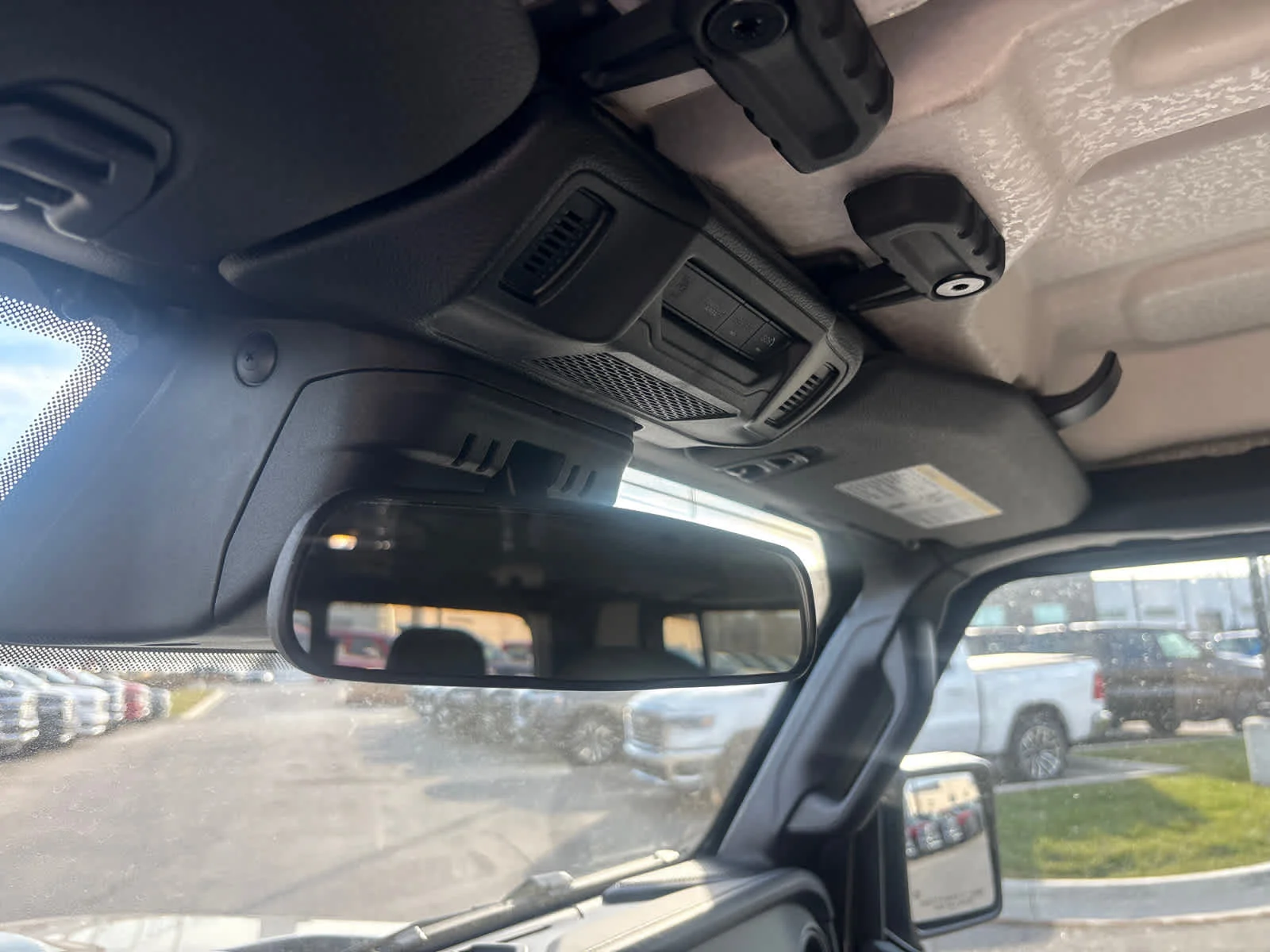 New 2026 Black Clear-Coat Exterior Paint Jeep Mojave image 29