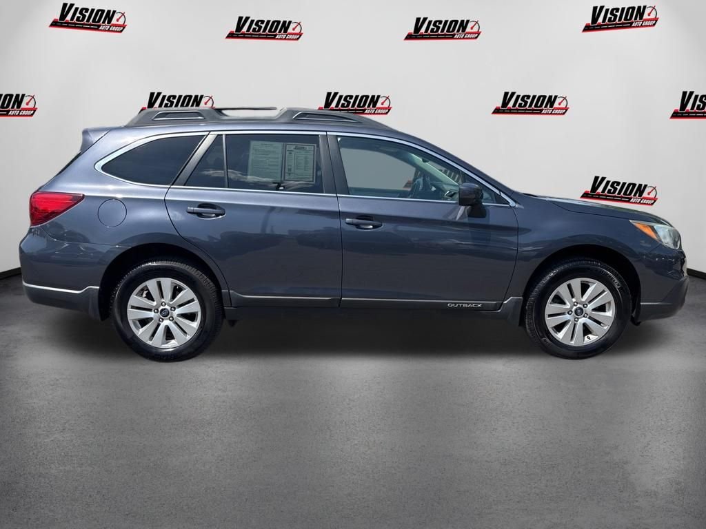 Used 2017 Gray Subaru 2.5i Premium image 4