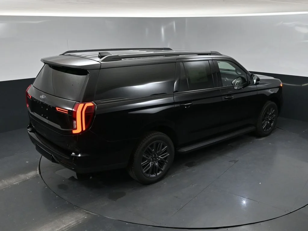 New 2026 Black Ford Platinum image 38