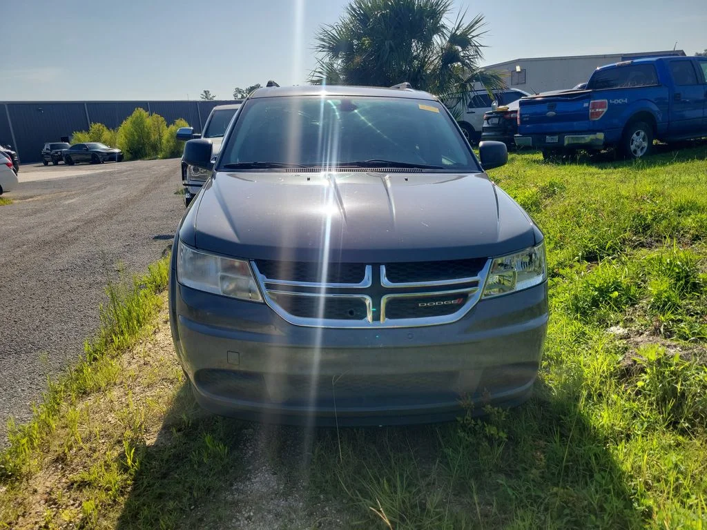 Used 2020 Gray Dodge SE image 7