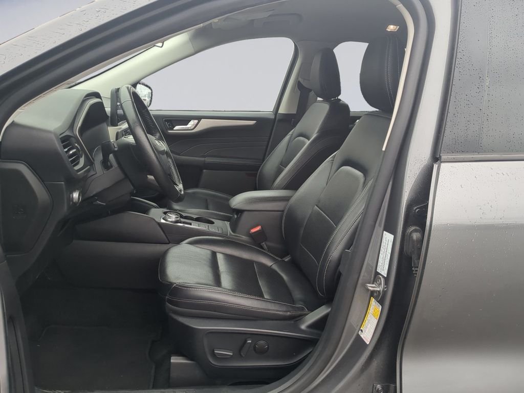 Used 2021 Gray Ford SEL image 12