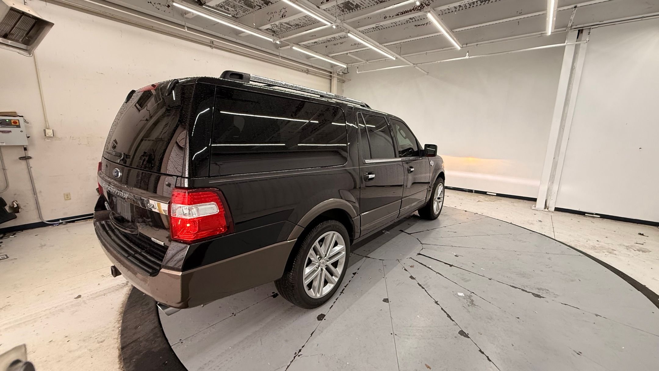 Used 2015 Black Ford King Ranch image 6