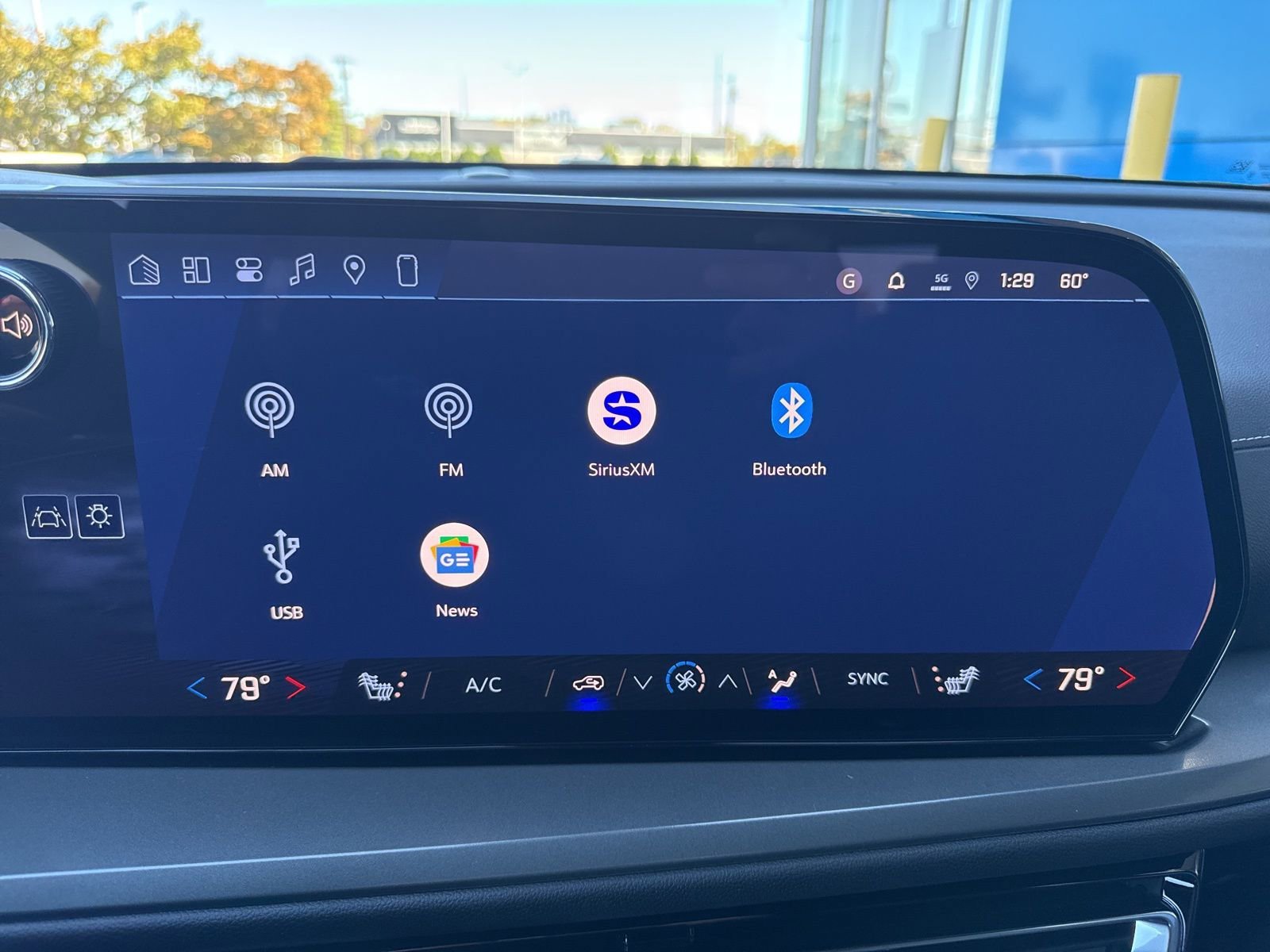 2026 Chevrolet Traverse LT - Photo 21