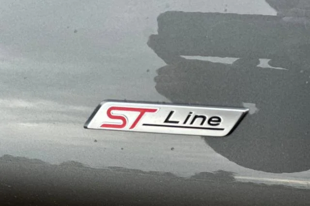 New 2026 Carbonized Gray Metallic Ford ST-Line image 31