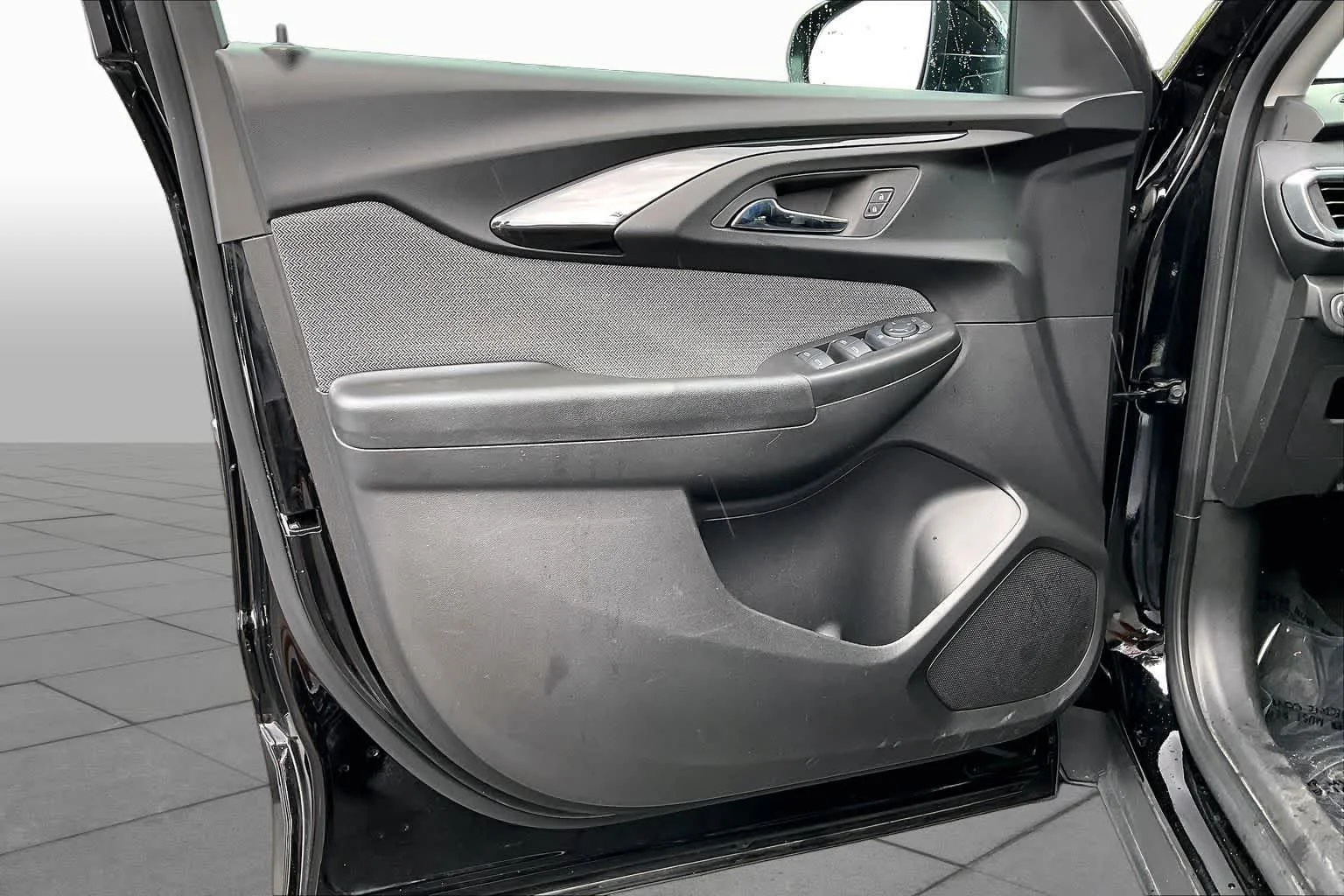 Used 2023 Mosaic Black Metallic Chevrolet LT image 42
