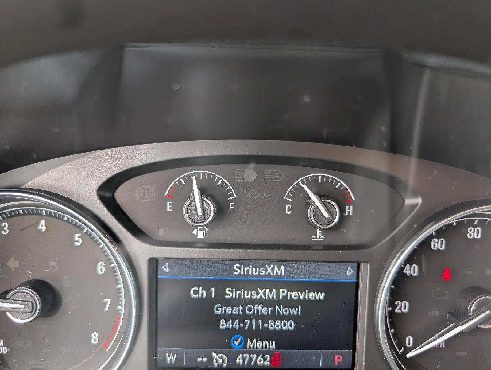 Used 2024 Summit White Buick Essence image 14