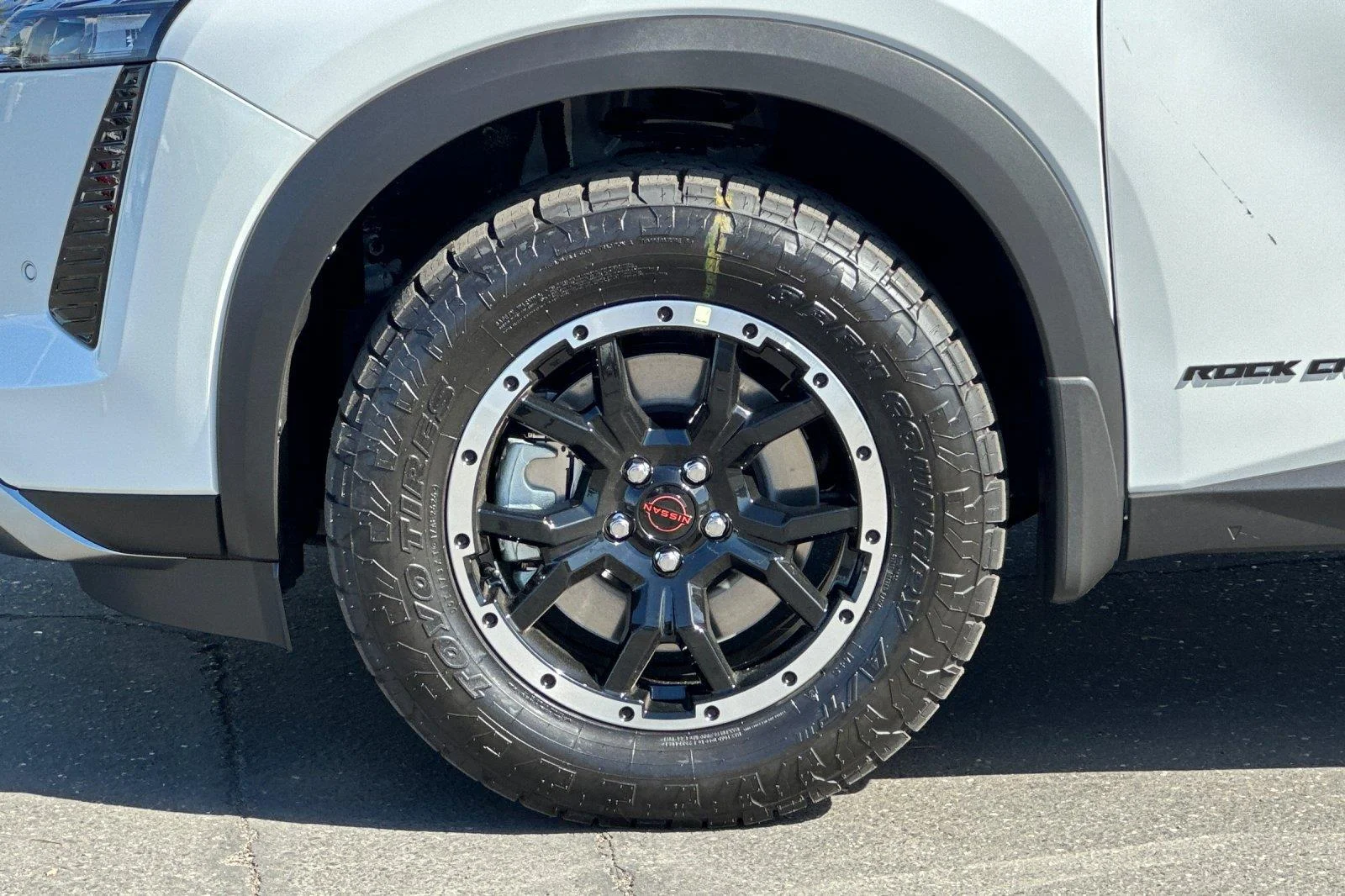 New 2026 Everest White Pearl TriCoat Nissan Rock Creek® image 25