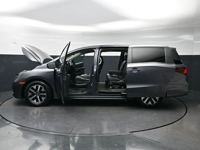 Certified Used 2025 Modern Steel Metallic Honda EX-L image 31