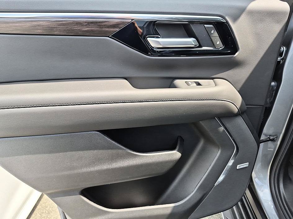 2026 Chevrolet Tahoe LT - Photo 29