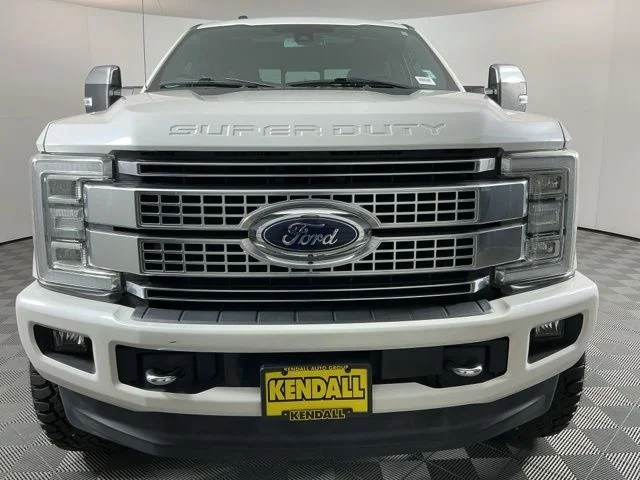 Used 2017 White Ford Platinum image 2