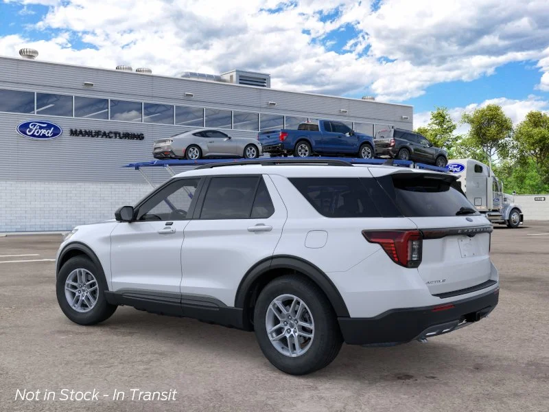 New 2026 Space White Metallic Ford Active image 4