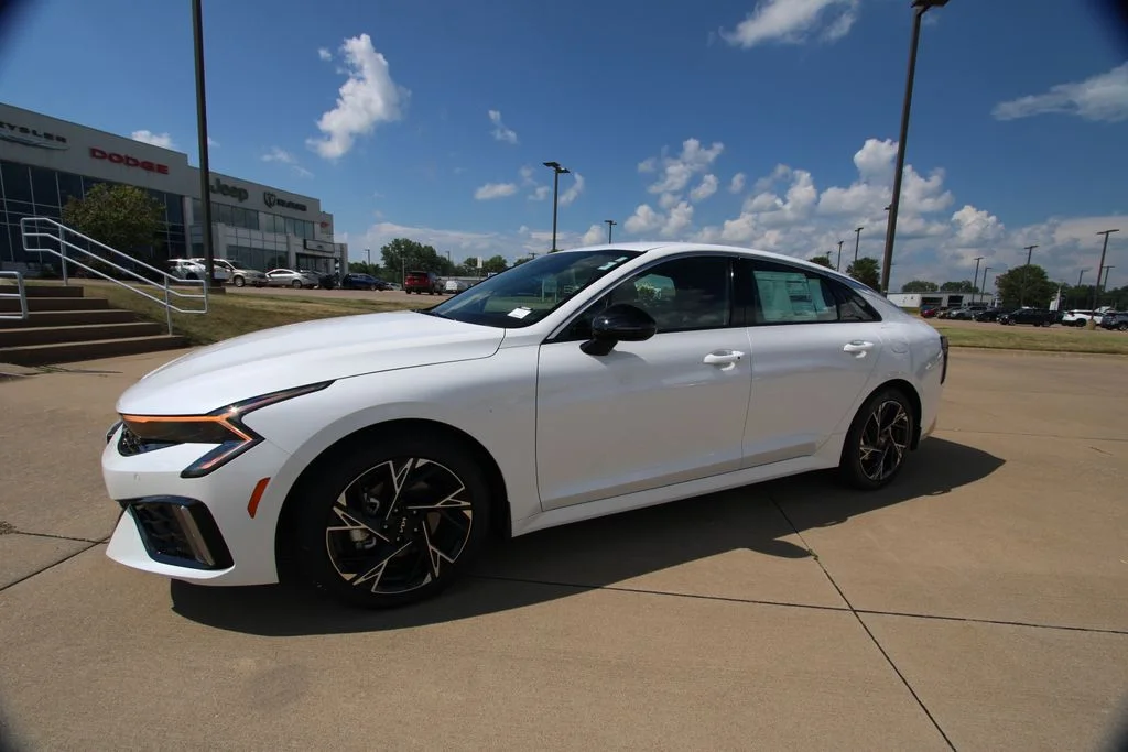 New 2026 White Kia GT-Line image 17