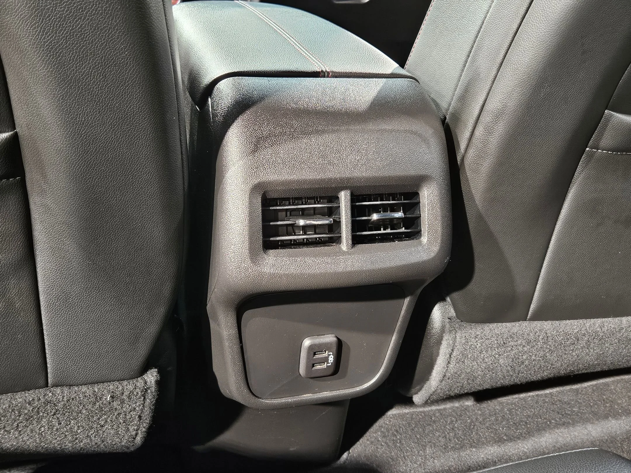 2023 Chevrolet Equinox RS - Photo 38
