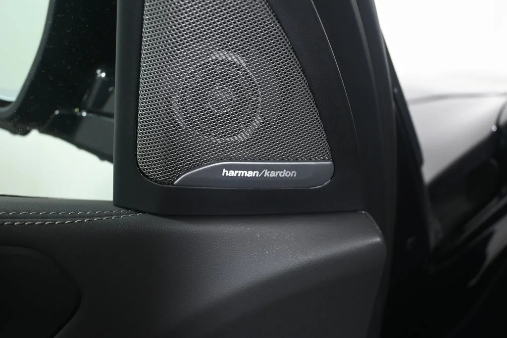 Used 2026 Black BMW xDrive50e image 28