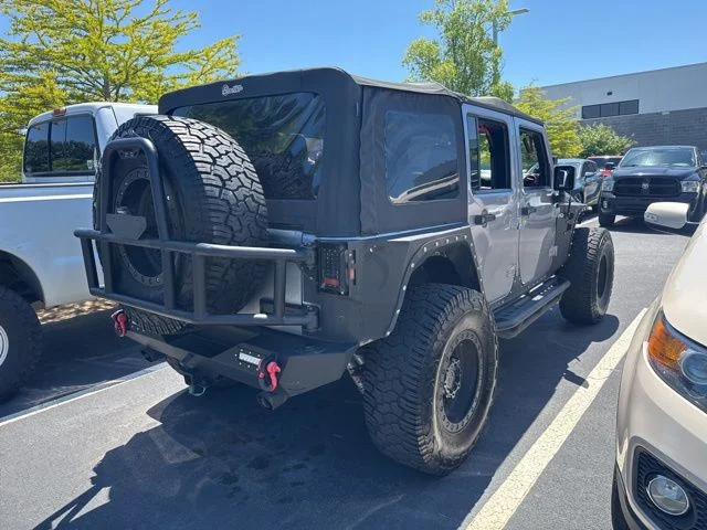 Used 2014 Silver Jeep Unlimited Rubicon image 4