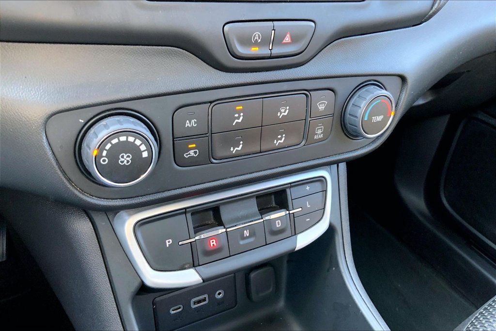 Used 2024 White GMC SLE image 14