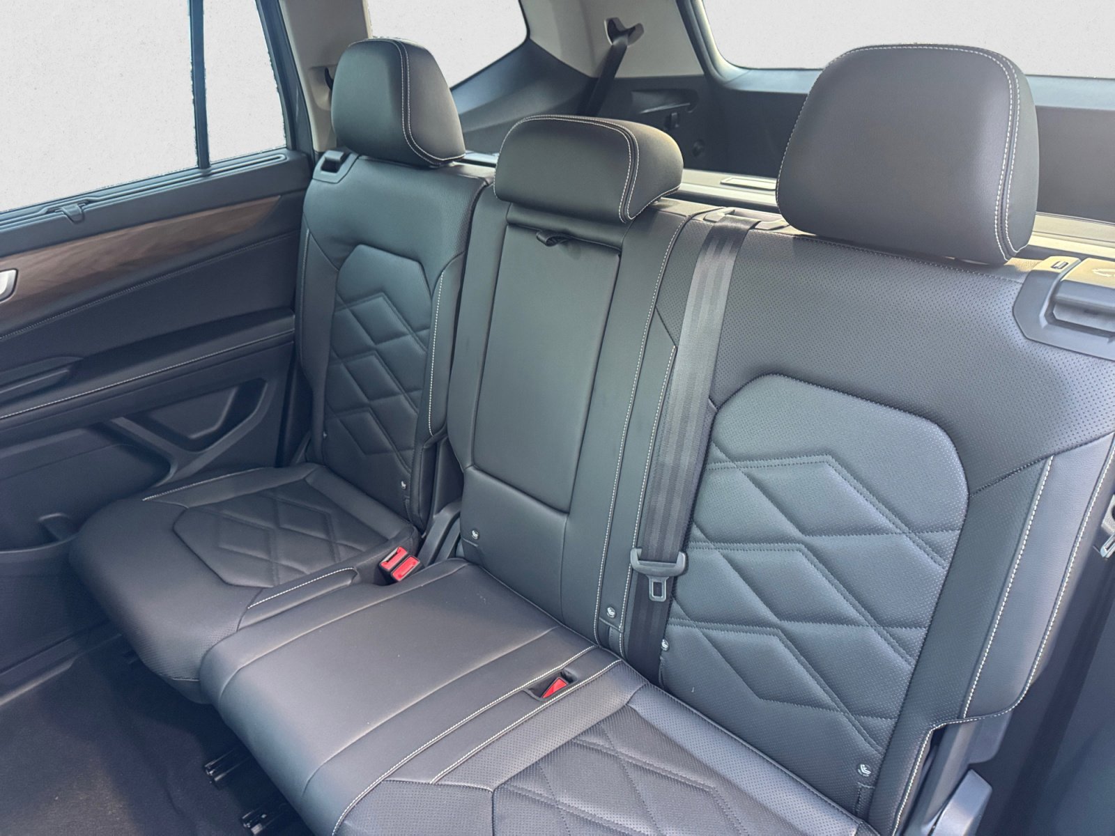 New 2026 Gray Volkswagen 2.0T SE w/Technology image 13