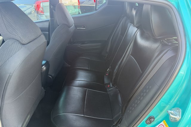 Used 2018 Teal Green Toyota XLE image 21