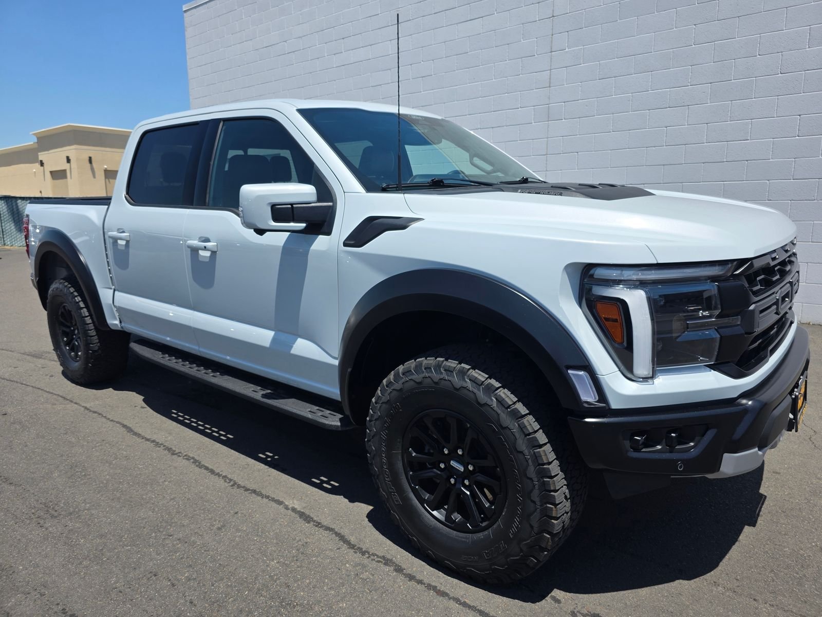 Used 2025 White Ford Raptor image 2