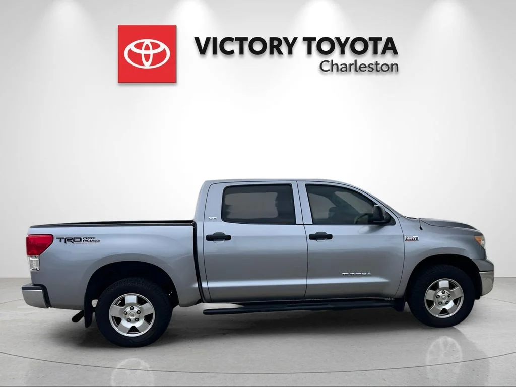 Used 2013 Silver Toyota Grade image 7