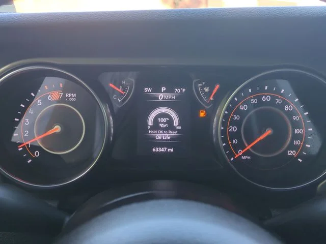 Used 2020 Gray Jeep Sport S image 32