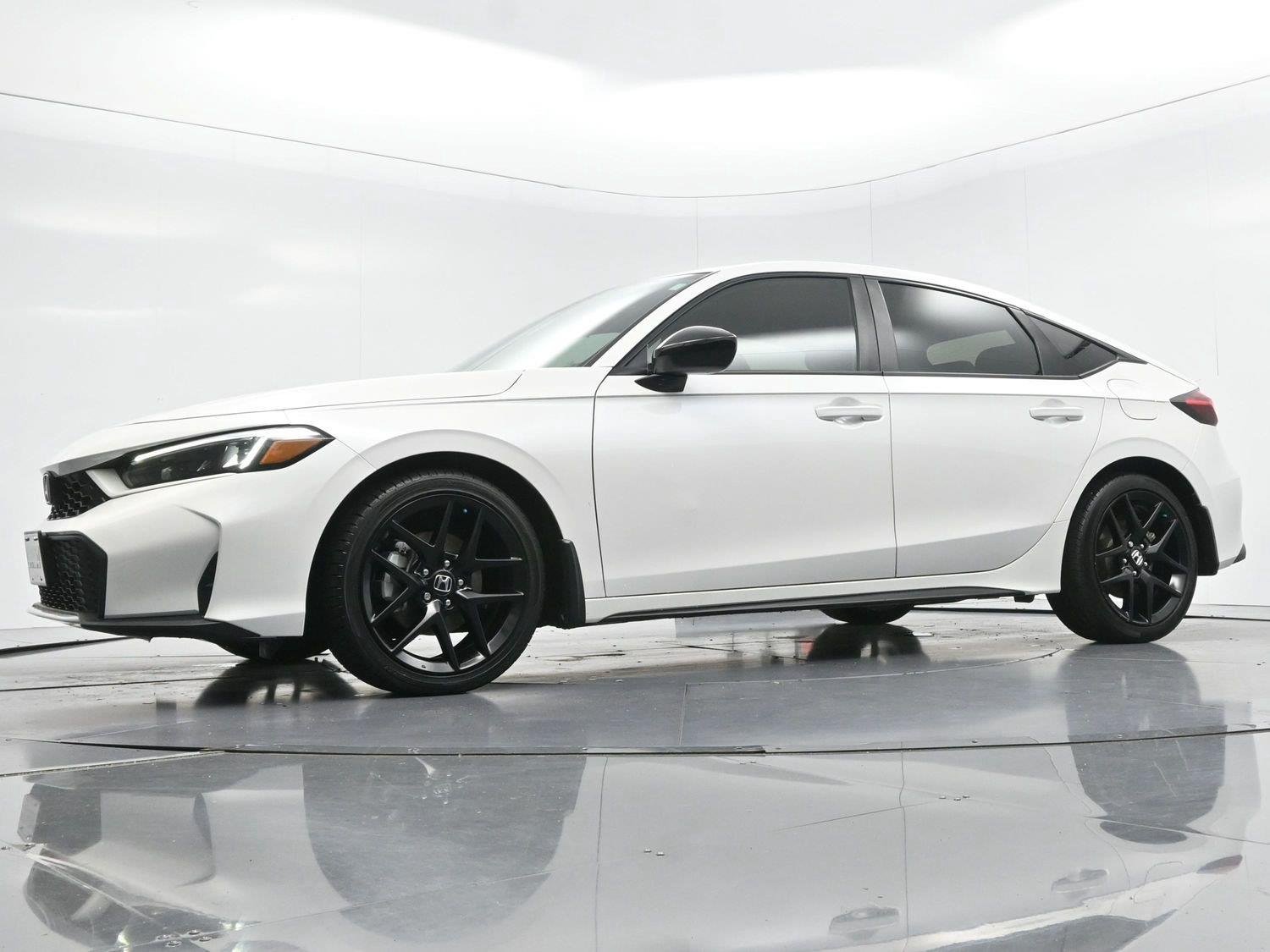 Used 2025 Platinum White Pearl Honda Sport image 44