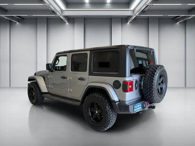Used 2018 Silver Jeep Unlimited Sahara image 7