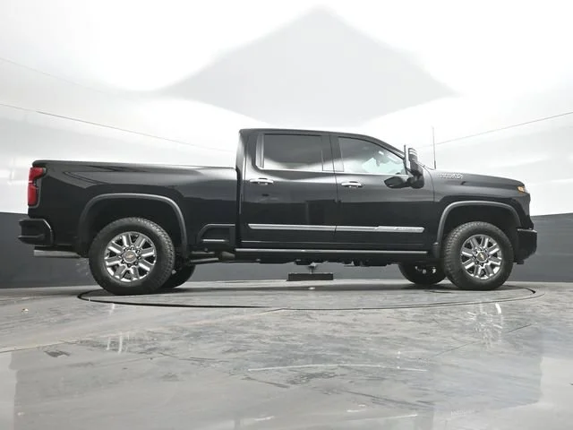 New 2026 Black Chevrolet High Country image 17