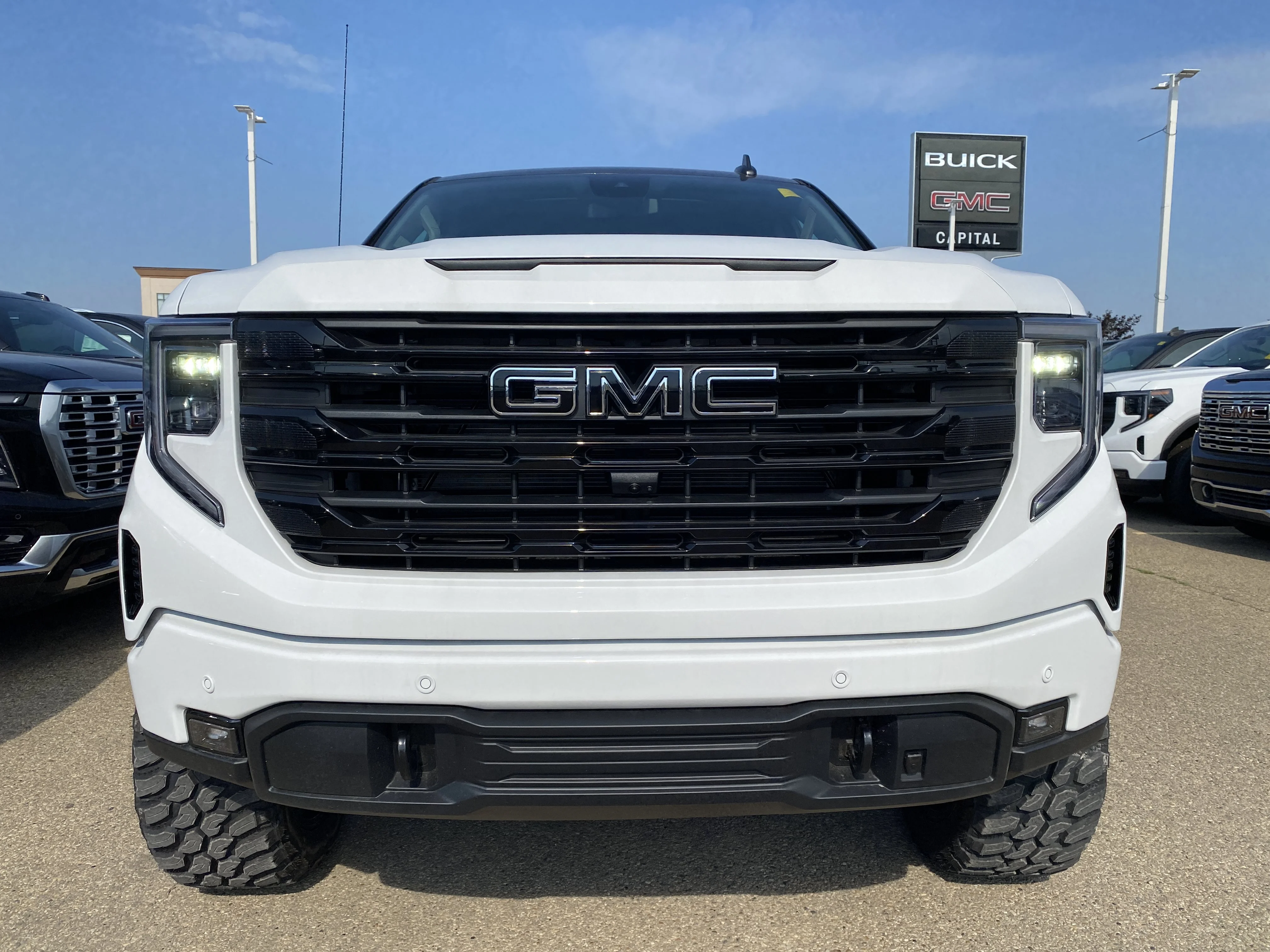 New 2026 Summit White GMC Elevation image 9