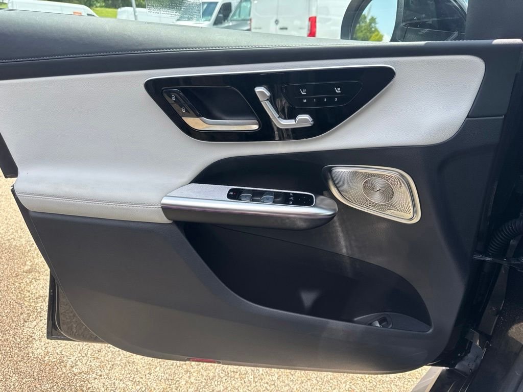 Used 2026 Gray Mercedes-Benz GLC 300 image 10