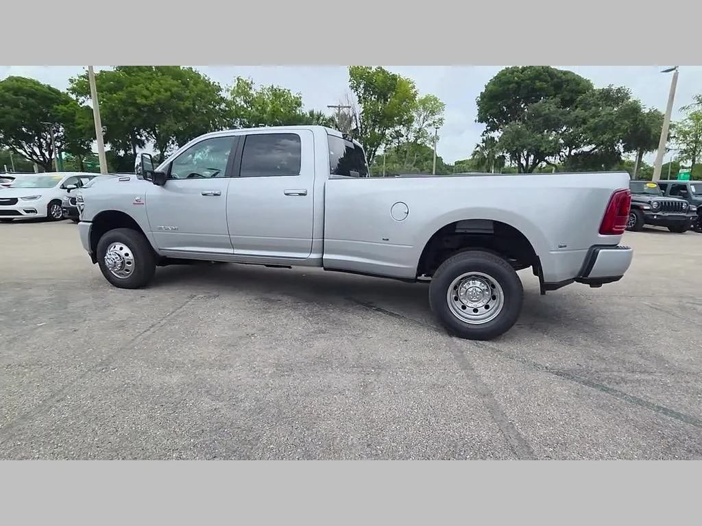 New 2026 Silver-Zynith Exterior Paint RAM Laramie image 35