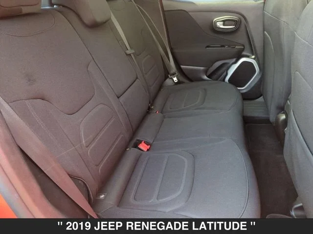 Used 2019 Orange Jeep Latitude 4x4 image 32