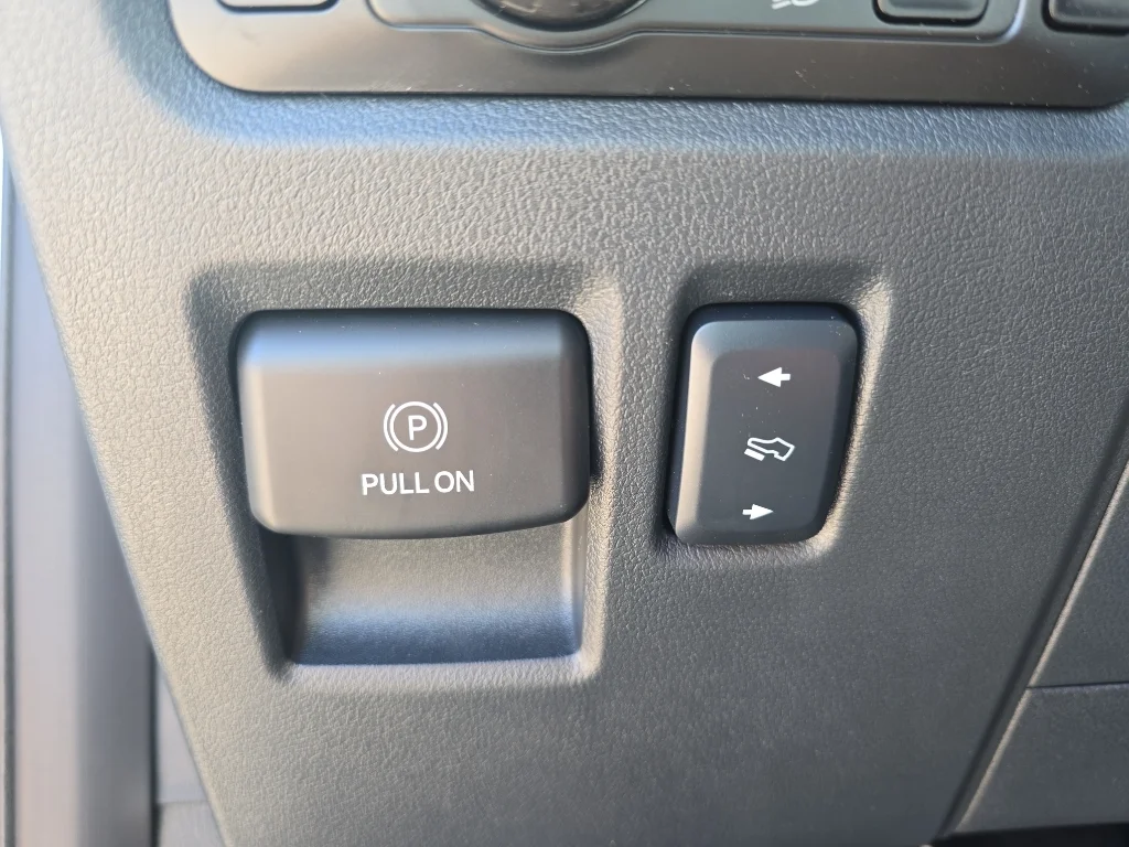2025 Ford F-150 Platinum - Photo 15