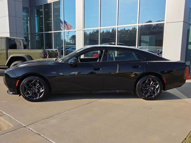 New 2026 Diamond Black Crystal Pearlcoat Dodge R/T Plus image 5