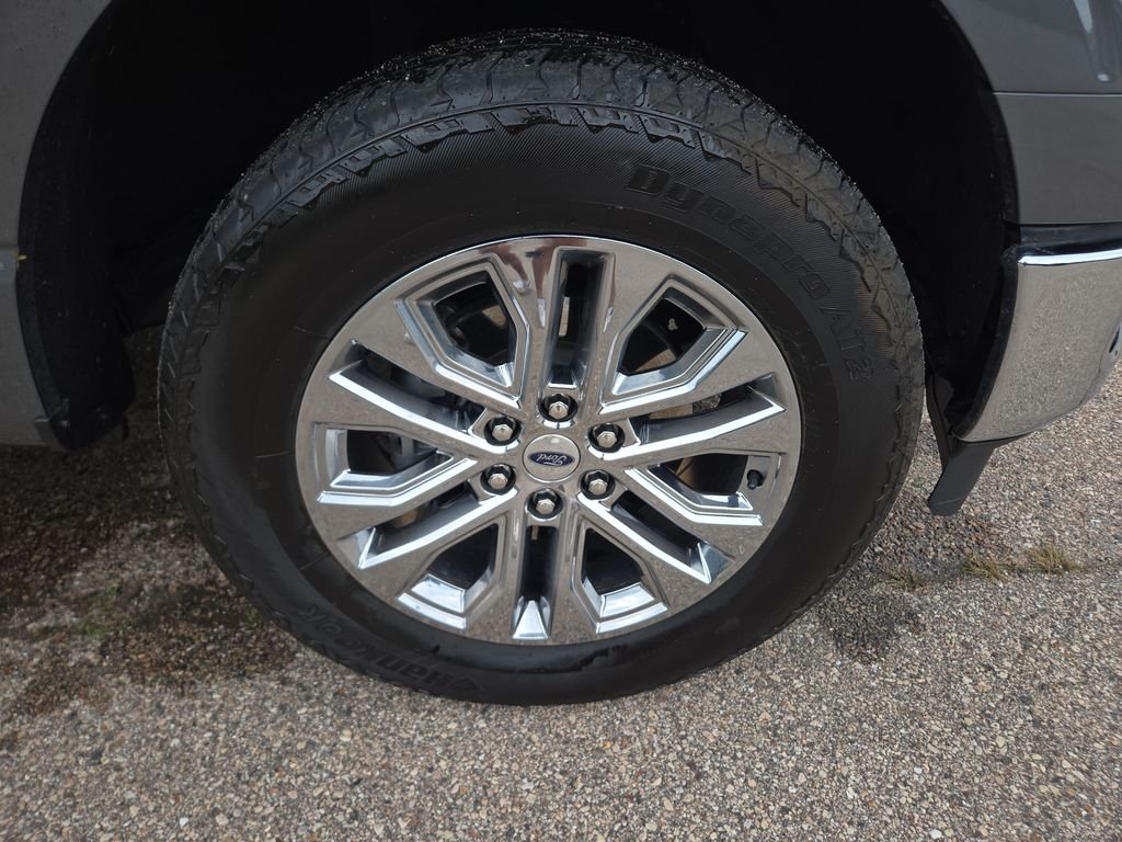 Certified Used 2024 Carbonized Gray Metallic Ford Lariat image 23