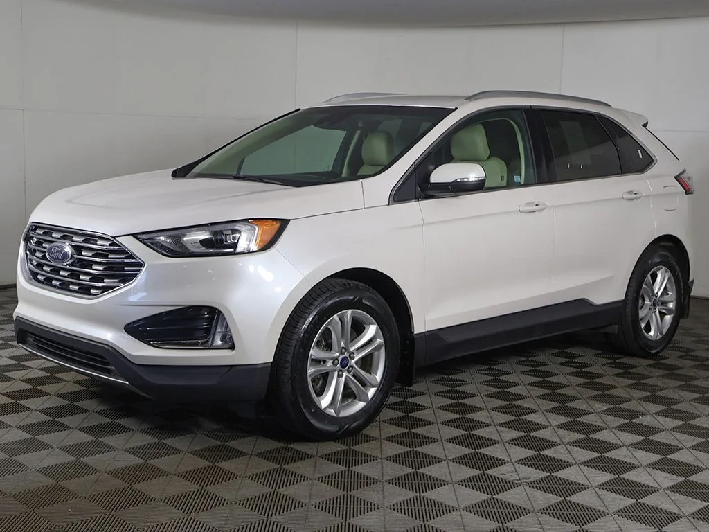 Used 2019 White Ford SEL image 7