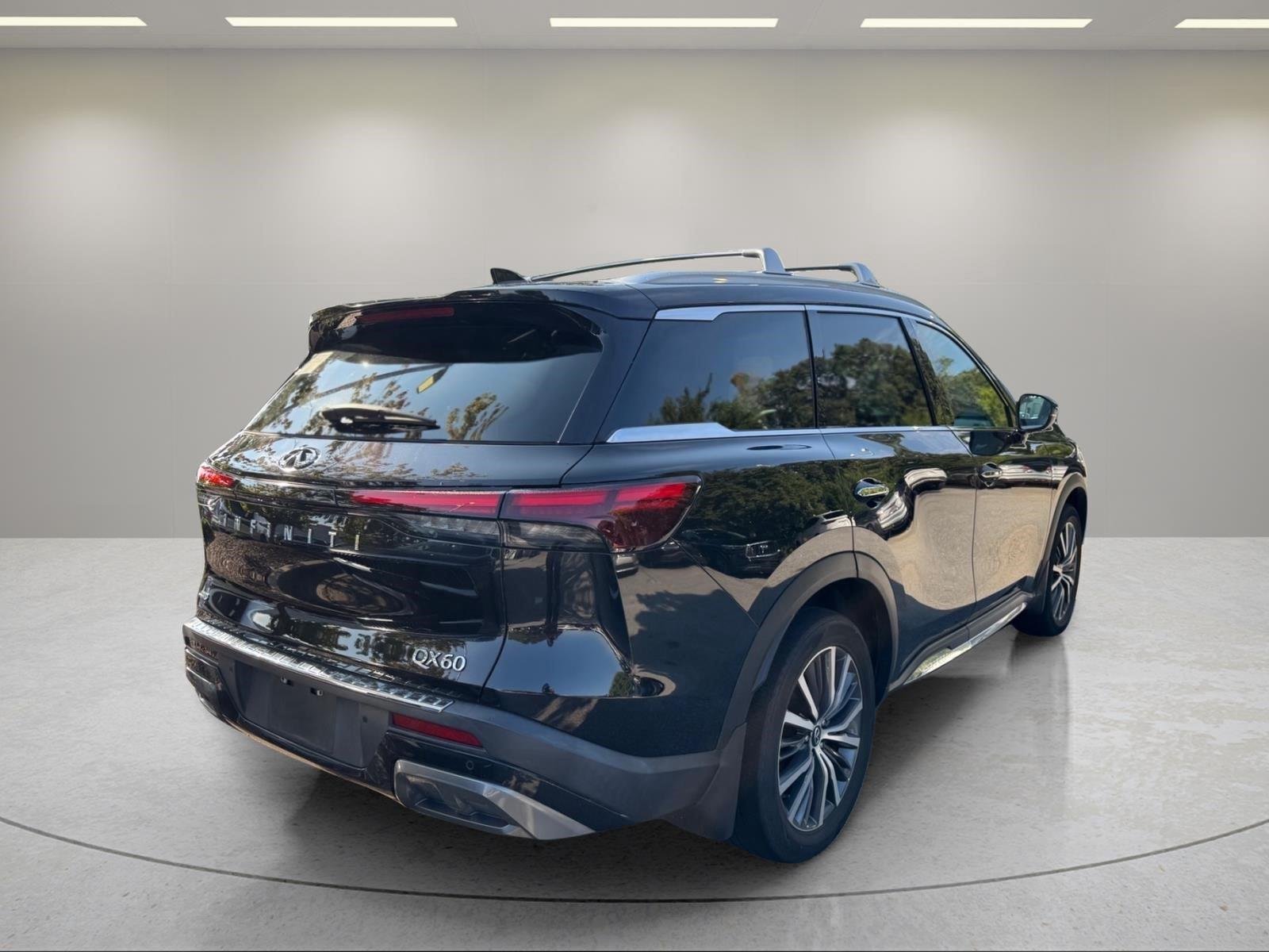 Used 2023 Mineral Black INFINITI SENSORY image 13