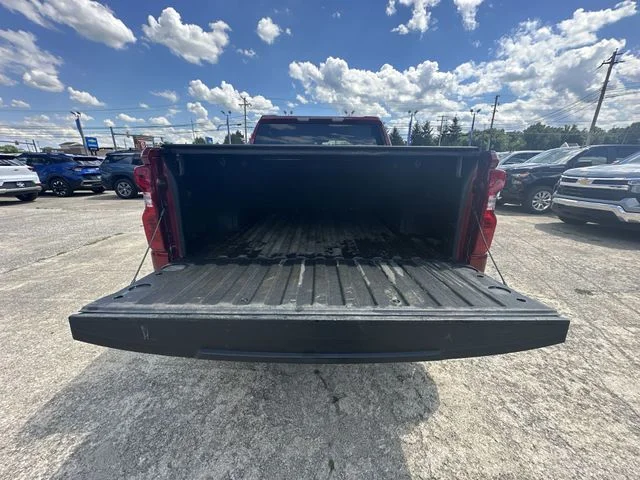 Used 2019 Red Chevrolet LT image 28