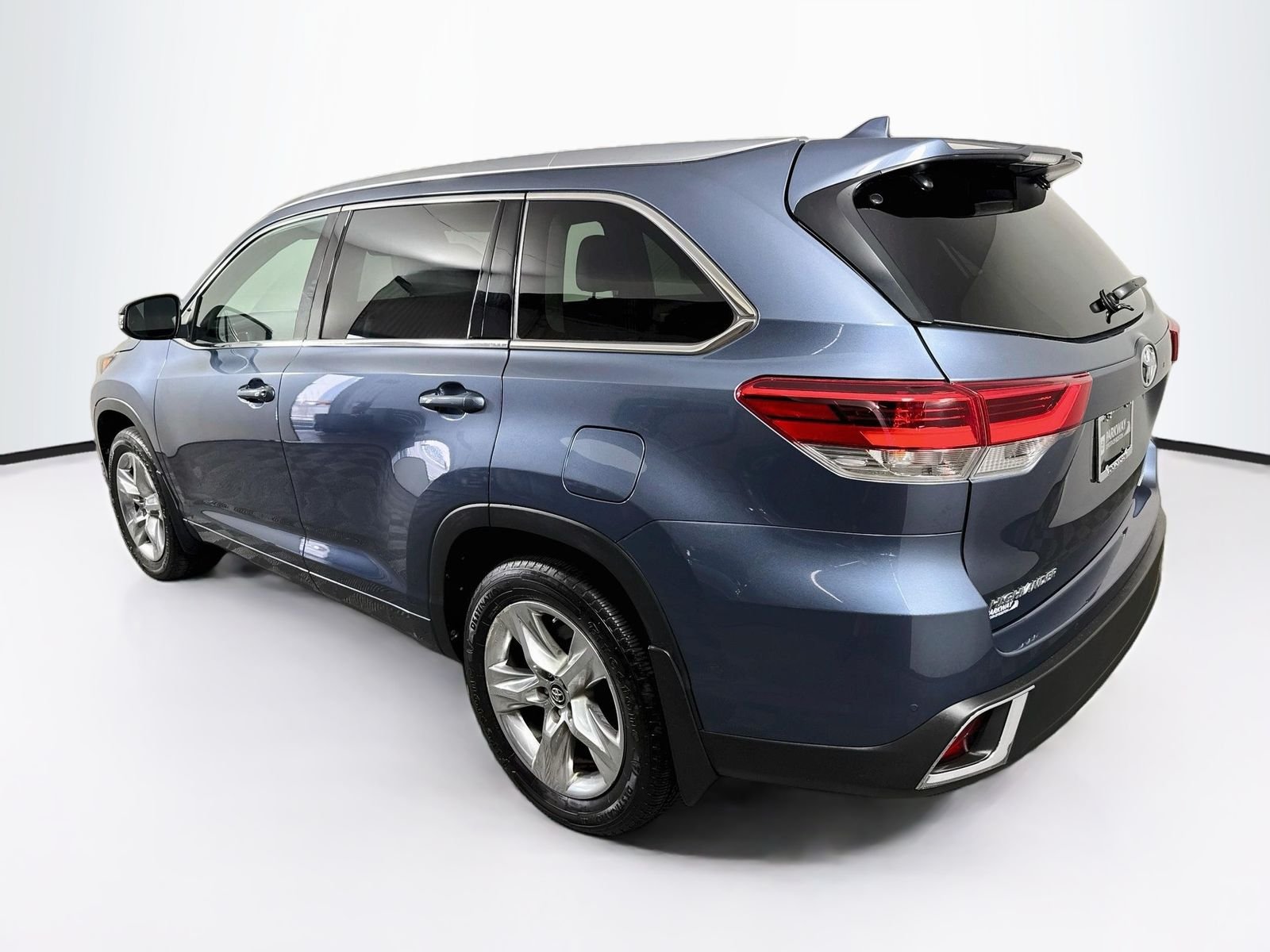 Used 2019 Blue Toyota Limited image 5