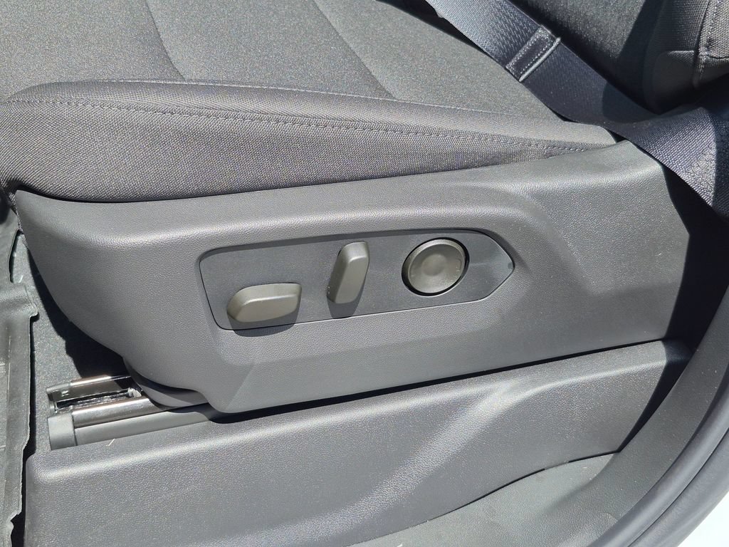2026 Chevrolet Silverado 1500 Custom - Photo 17