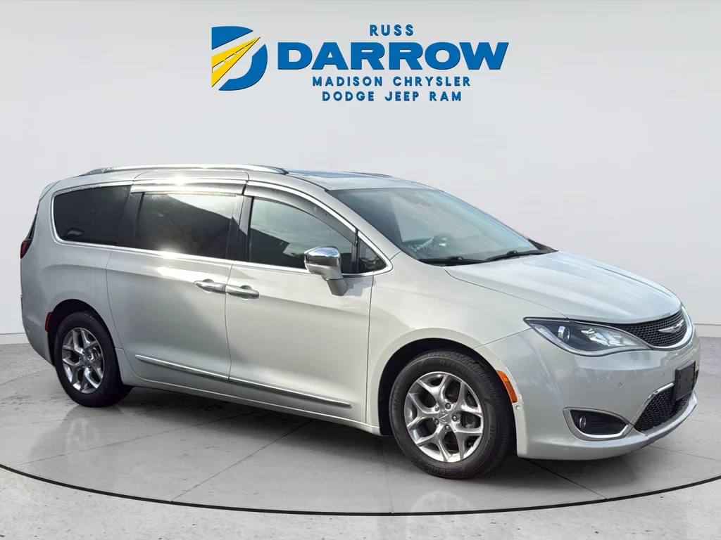 Certified Used 2019 White Chrysler Limited image 7