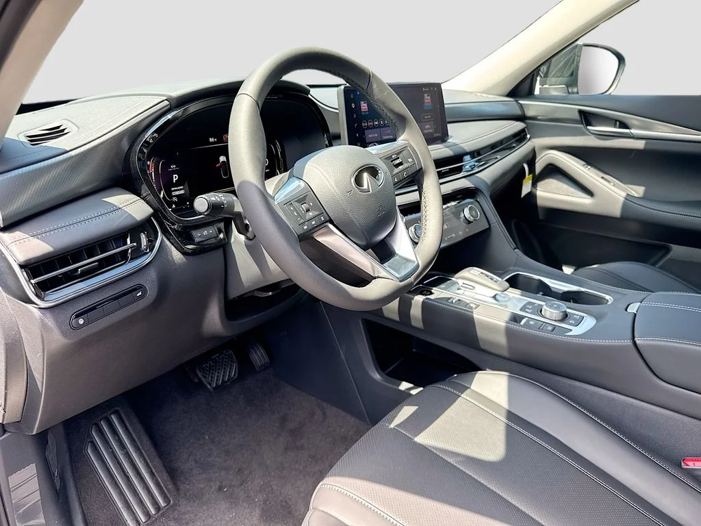 Used 2027 Black INFINITI PURE image 10