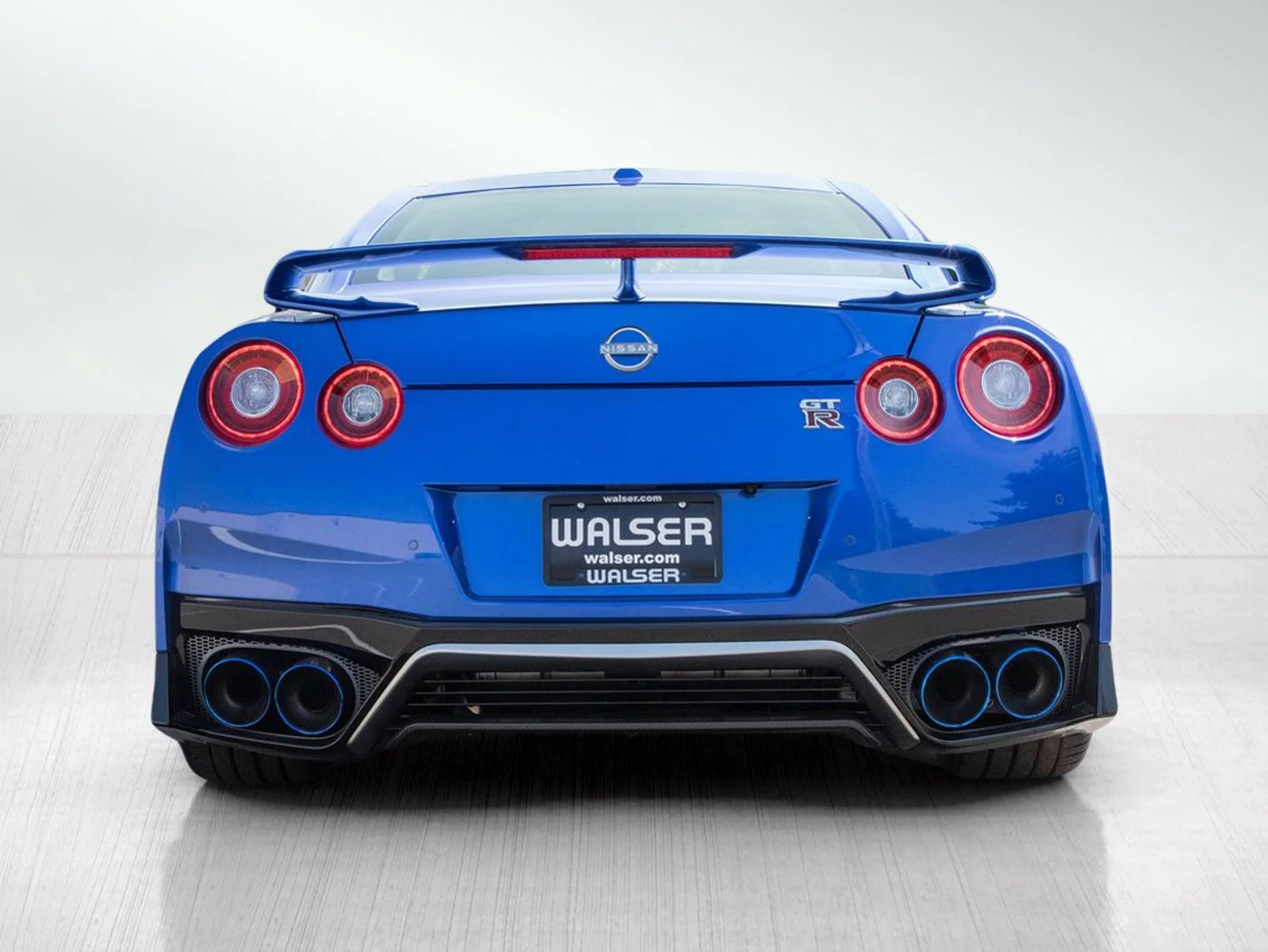 Used 2023 Bayside Blue QuadCoat Nissan Premium AWD image 4