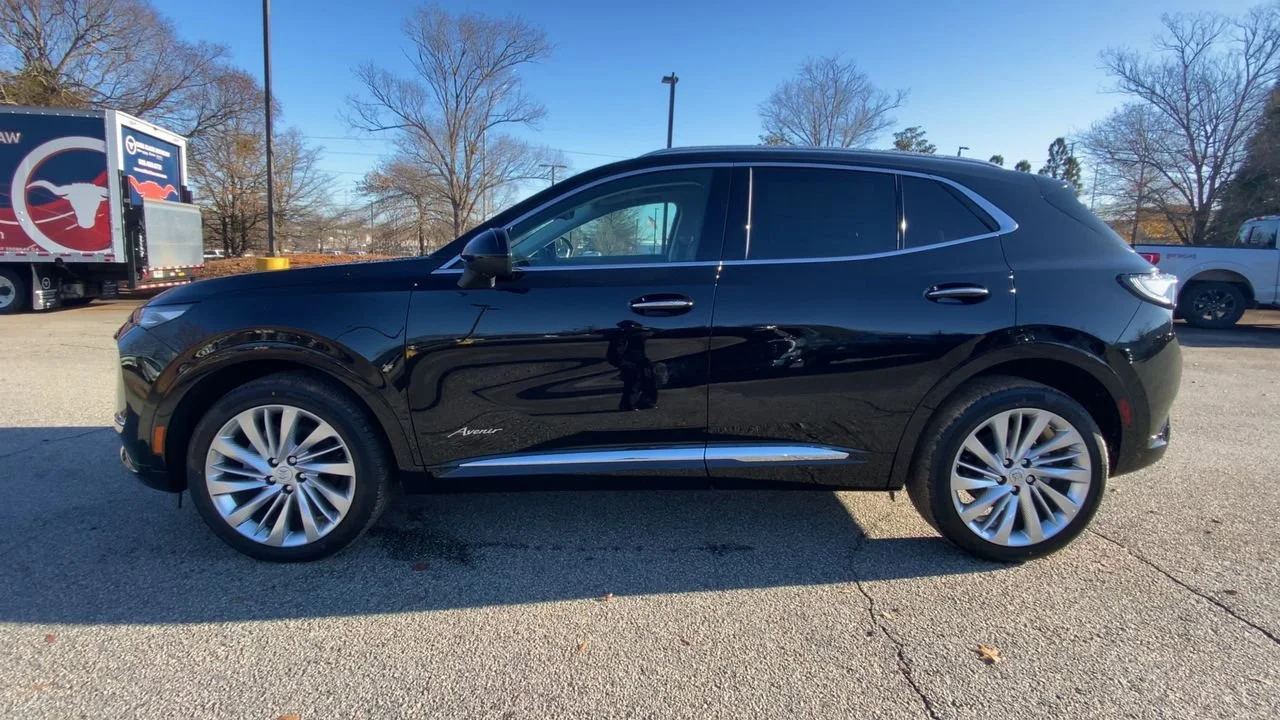 New 2026 Ebony Twilight Metallic Buick Avenir image 5