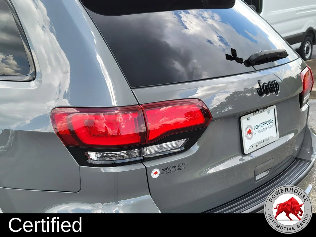 Used 2021 Gray Jeep Laredo X image 12