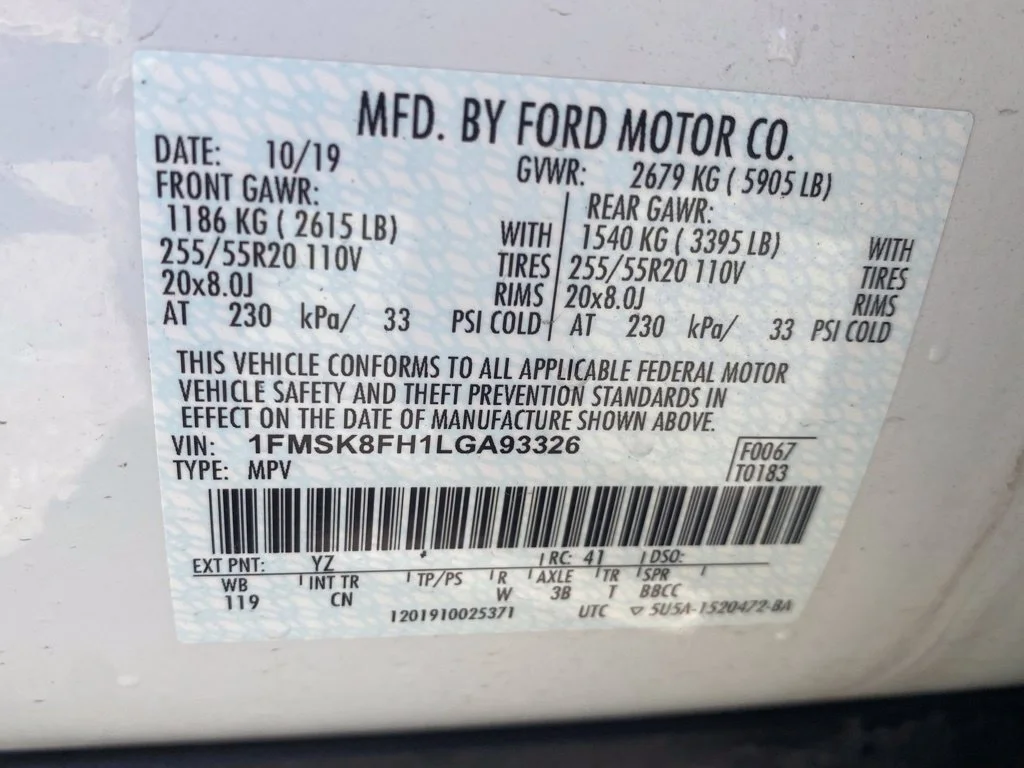 Used 2020 White Ford Limited image 19