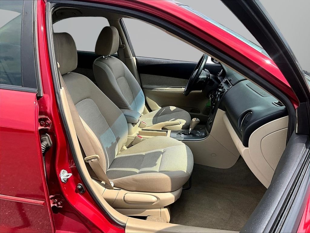 Used 2005 Red Mazda i image 27