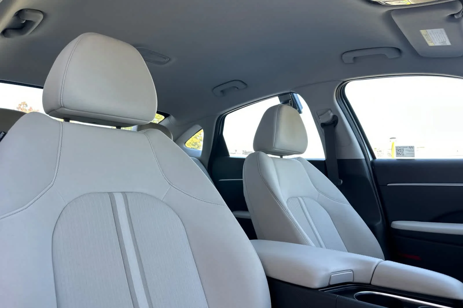 Certified Used 2025 Silver Hyundai SEL image 16